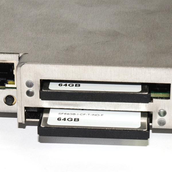 dual-mirrored-scsi-ssd-cf-cards600